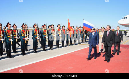 Moskau, Moskau, Russische Föderation. 25. August 2015. Der ägyptische Präsident Abdel Fattah al-Sisi Bewertungen die Ehre zu schützen, während einer Zeremonie offizielle Ankunft in Moskau am 25. August 2015 Credit: ägyptische Präsident Büro/APA Bilder/ZUMA Draht/Alamy Live News Stockfoto