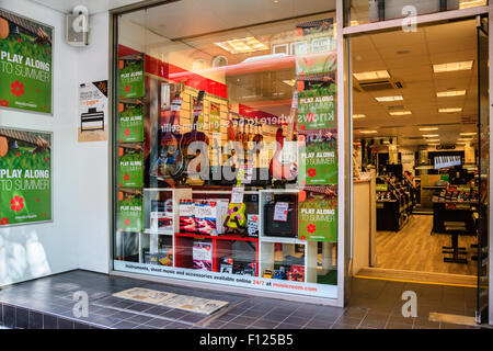 Musicroom.com-Shop in Denmark Street (aka Tin Pan Alley), Soho, London, England, UK, Vereinigtes Königreich Stockfoto