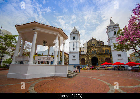 Kathedrale von Panama, Sal Felipe alten Viertel, UNESCO-Weltkulturerbe, Panama City, Panama, Mittelamerika Stockfoto