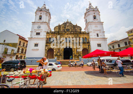 Kathedrale von Panama, Sal Felipe alten Viertel, UNESCO-Weltkulturerbe, Panama City, Panama, Mittelamerika Stockfoto