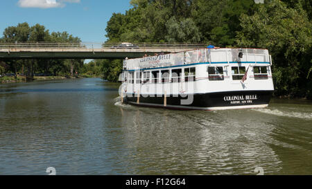 Erie Canal Cruise Ship in Fairport NY USA. Stockfoto