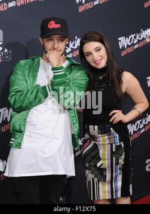 Los Angeles, CA, USA. 25. August 2015. TBTG im Ankunftsbereich für JANOSKIANS: UNTOLD und UNWAHR Premiere, Regency Bruin Theater, Los Angeles, CA 25. August 2015. Bildnachweis: Dee Cercone/Everett Collection/Alamy Live-Nachrichten Stockfoto