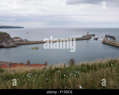 Hafeneinfahrt über Ost- und peirs Stockfoto