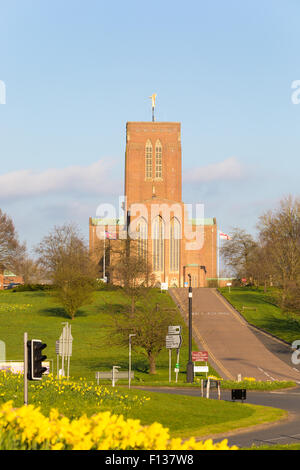 Moderne Kathedrale gefangen im Frühjahr Sonnenlicht. Stockfoto