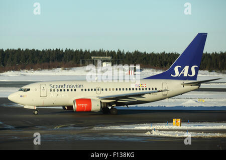 Ein Flugzeug der Scandinavian Air Service taxis am Flughafen Arlanda in Stockholm, Schweden. Stockfoto