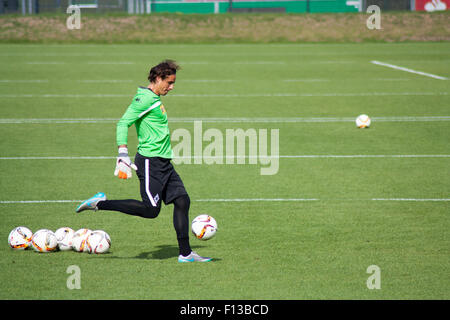 Mönchengladbach, Deutschland. 26. August 2015. Professionelle Torhüter Yann Sommer beim Training der deutschen Fußball-Clubs VFL Borussia Mönchengladbach. Bildnachweis: Daniel Kaesler/Alamy Live-Nachrichten Stockfoto