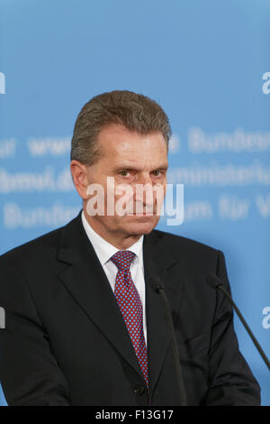 Berlin, Deutschland, Günther Oettinger, CDU, EU-Kommissarin für die digitale Wirtschaft und Gesellschaft Stockfoto