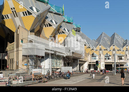 gelbe kubische Häuser Rotterdam Renovierung Stockfoto