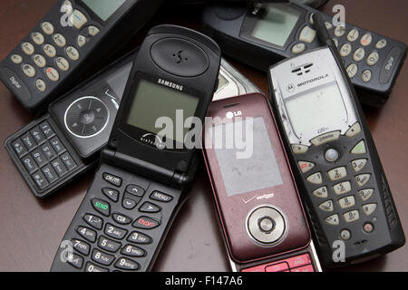 Eine Auswahl alter Handys/Handys Stockfoto