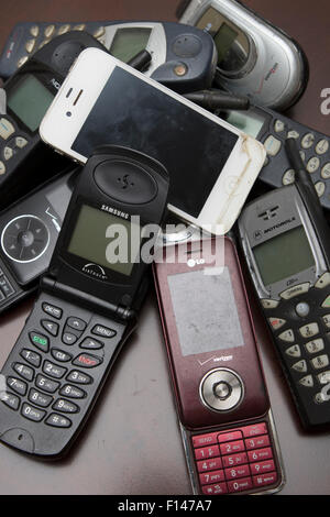 Eine Auswahl alter Handys/Handys Stockfoto