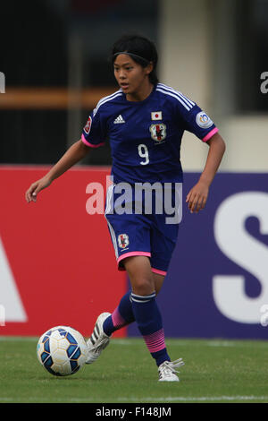 Nanjing, China. 26. August 2015. Rikako Kobayashi (JPN) Fußball: Rikako Kobayashi aus Japan läuft mit dem Ball während der AFC U-19 Frauen WM-Halbfinalspiel zwischen Japan und Korea Republik Stadium Jiangning Sports Center in Nanjing / China. © AFLO/Alamy Live-Nachrichten Stockfoto