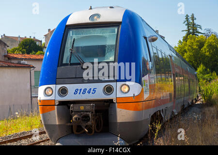 S-Bahn in der Nähe von Chateauneuf, Charente Maritime, Frankreich Stockfoto