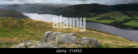 Hohe Ansicht des Ullswater von Arthurs Hecht fiel, Nationalpark Lake District, Grafschaft Cumbria, England, UK.  Arthurs Pike fiel Stockfoto