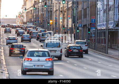 Blick auf die Rue De La Roi-Straße in der Stadt Brüssel. 21. August 2015 in Brüssel, Belgien Stockfoto