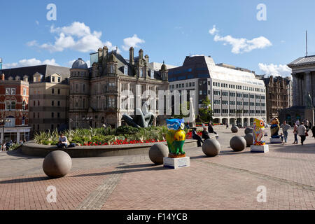 Fluss-Skulptur im Stadtzentrum von Victoria Square Birmingham UK Stockfoto