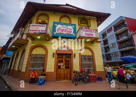 PANAMA, PANAMA - 16. April 2015: Streetview Recentry restaurierten Altstadt von Panama-Stadt, bekannt als Casco Viejo. Stockfoto