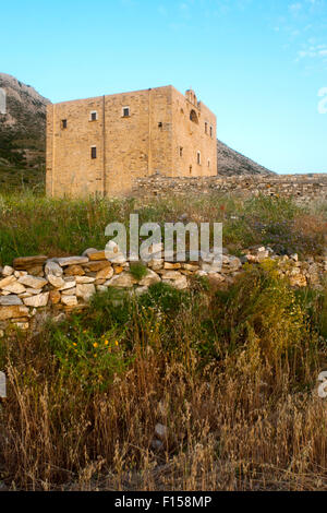 Griechenland, Kykladen, Naxos, Ano Sangri, Venezianischer Wohnturm Pirgos Timiou Stavros (Bazeos Turm) Stockfoto