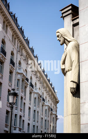 Madrid Spanien,Hispanic Centro,Barrio de las Letras,Nachbarschaft,Plaza de Jesus,Basilika von Jesus de Medinaceli,römisch-katholisch,Kirche,Religion,Statue,CH Stockfoto