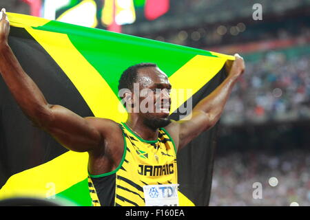 Peking, China. 27. August 2015. Usain Bolt (JAM) Leichtathletik: Usain Bolt aus Jamaika feiert nach dem Sieg der Herren 200m Finale bei den 15. Weltmeisterschaften im Beijing National Stadium in Peking, China. Bildnachweis: Toshihiro Kitagawa/AFLO/Alamy Live-Nachrichten Stockfoto