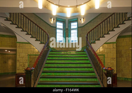 Treppe in das Chilehaus, erbaute ehemalige traditionelle Bürogebäude 1922-1924, Hansestadt Hamburg, Hamburg, Deutschland Stockfoto