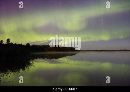 Aland, Ostsee, Finnland, 27. August 2015. Eine seltene Sommer Sichtung der Northern Lights als weit südwärts als die Aland-Archipel in der finnischen Ostsee. Bildnachweis: Rob Watkins/Alamy Live-News Team Stockfoto