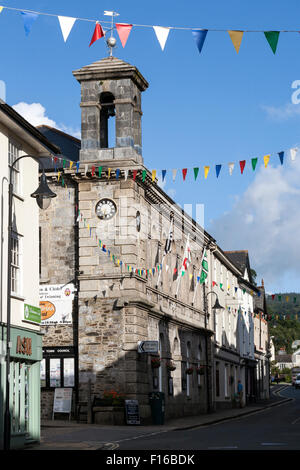 Ashburton Rathaus liegt am Südhang von Dartmoor im Herzen von South Devon-Landschaft. Flankiert von Devon Ex Stockfoto