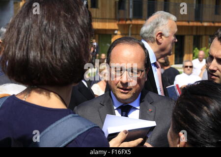 Der französische Präsident Francois Hollande an die regionalen natürlichen Park Bauges, für die Unterzeichnung eines Abkommens TEPOS. Stockfoto