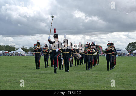 Die Bucks County Show, UK. 27. August 2015.  Die Royal Artillery Band führen in der Hauptarena. © Scott Carruthers Stockfoto