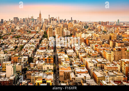 Luftaufnahme von New York City Wege in Richtung Midtown konvergieren. Stockfoto