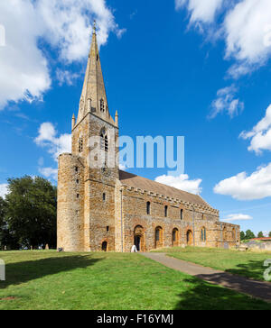 Kirche Von Brixworth. All Saints Church, eine der ältesten angelsächsischen Kirchen des Landes, aus der Zeit um 690 n. Chr., Brixworth, Northants, Großbritannien Stockfoto