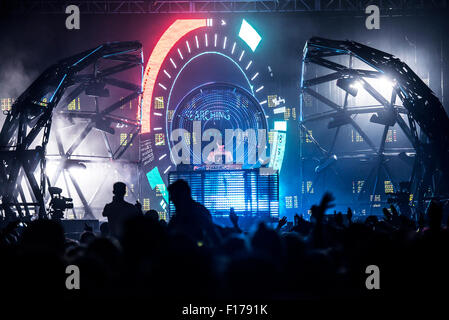 Leeds, UK. 28. August 2015. Deadmou5 Schlagzeile ist der NME-Bühne beim Leeds Festival, Braham Park 28.08.2015 Credit: Gary Mather/Alamy Live News Stockfoto