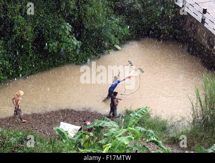 Netz Netzfischerei Meekong Fluss traditionelle werfen Stockfoto