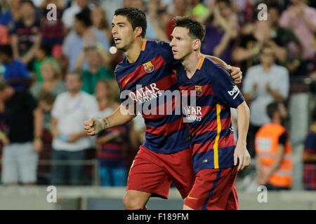 Barcelona, Spanien. 29. August 2015. Lionel Messi (R) und Luis Suarez von Barcelona zu reagieren, während ihr Spanisch erste Abteilung Fußball-match gegen Malaga in Barcelona, Spanien, am 29. August 2015. Barcelona gewann 1: 0. Bildnachweis: Pau Barrena/Xinhua/Alamy Live-Nachrichten Stockfoto