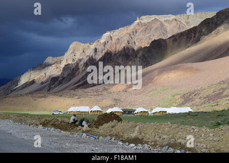 Schöne Ladakh Indien, Jammu und Kaschmir Himalaya bunte Berge Landschaft Blick Stockfoto