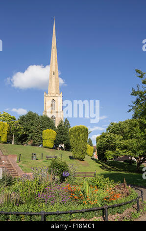 Glover Nadel (oder St. Andrews Spire) in St Andrews Gardens, Worcester, Worcestershire, England, UK Stockfoto