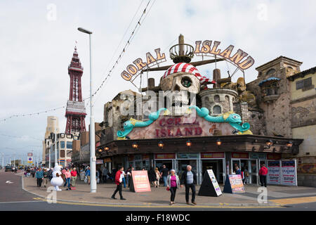 Coral Island Spielhalle direkt am Meer in Blackpool, Lancashire Stockfoto