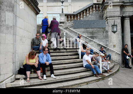 Brighton, UK. 30. August 2015.  Tausende von Mods mit ihren Scootern Abstieg auf Brighton für das Jahresereignis Mod Weekender ist ein 3-Tages-Feier ihrer Fahrzeuge, Mode und der 1960er Jahre Kredit: Simon Dack/Alamy Live News Stockfoto