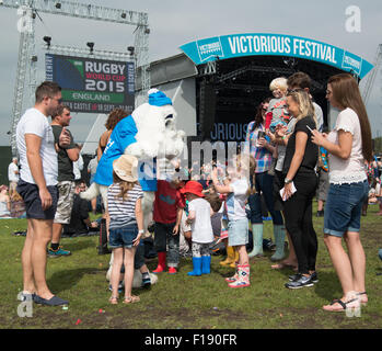 Portsmouth, UK. 29. August 2015. Siegreiche Festival - Samstag. Es gibt viele Kinder anwesend und unterhalten werden, auf das Kind freundlich als Sieger fest. Stockfoto