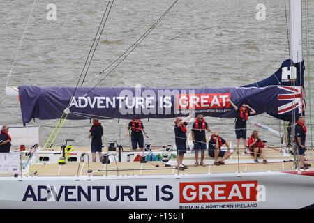 London, UK. 30. August 2015.clippers haben setzen Sie die Segel aus London für den Start der Runde Clipper-Rennen der Welt. Bildnachweis: Darren Attersley/Alamy Live News Stockfoto