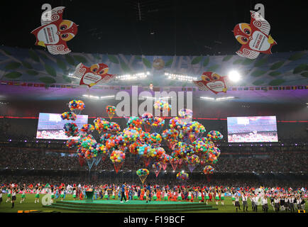 Peking, China. 30. August 2015. Abschlussfeier am Ende des Peking 2015 IAAF World Championships im National Stadium, auch bekannt als Vogelnest, in Peking, China, 30. August 2015. Foto: Michael Kappeler/Dpa/Alamy Live News Stockfoto