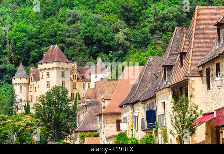 La Roque-Gageac in Dordogne Aquitanien - eines der schönsten Dörfer Frankreichs Stockfoto