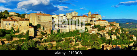 Panorama von Gordes, Provence. Frankreich Stockfoto