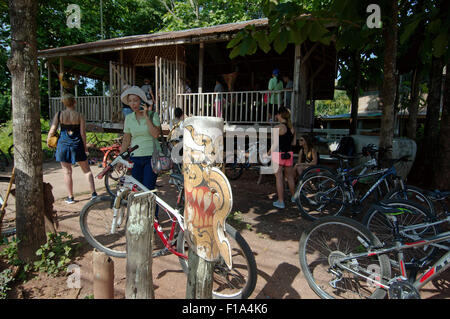 Provinz Loei, Thailand. 15. Oktober 2014. Radfahren auf Urlaub, Provinz Loei, Thailand © Andrey Nekrassow/ZUMA Wire/ZUMAPRESS.com/Alamy Live-Nachrichten Stockfoto