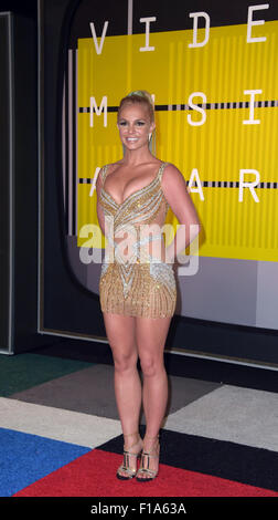 Los Angeles, Kalifornien, USA. 30. August 2015. Sängerin Britney Spears kommt bei 2015 MTV Video Music Awards am Microsoft-Theatre in Los Angeles, USA, am 30. August 2015. © Dpa picture-Alliance/Alamy Live News Bildnachweis: Dpa picture-Alliance/Alamy Live News Stockfoto