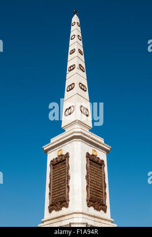 Obelisk zur Erinnerung an General Torrijos, Plaza De La Merced, Malaga, Andalusien, Spanien Stockfoto