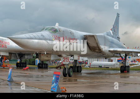 Tupolew TU - 22M Backfire bei Flugschau MAKS 2015 in Moskau, Russland Stockfoto