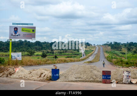 Straßenneubau in Côte d ' Ivoire, die neue Autobahn Yamoussoukro-Abidjan Stockfoto