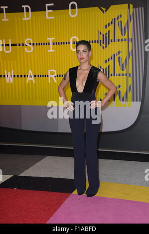 Los Angeles, Kalifornien, USA. 30. August 2015. Halsey kommt bei 2015 MTV Video Music Awards am Microsoft-Theatre in Los Angeles, USA, am 30. August 2015. Bildnachweis: Dpa picture Alliance/Alamy Live News Stockfoto