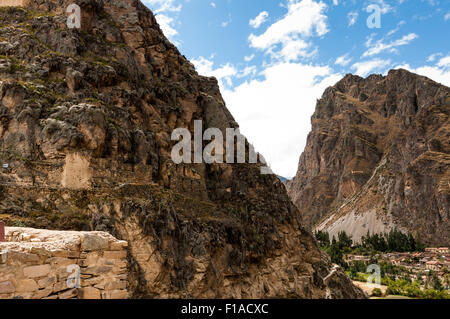 Terrassen von Pisac in Urubamba-Tal in der Nähe von Cusco (Peru) Stockfoto