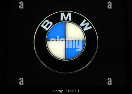 Berlin, Deutschland, Logo des Automobilherstellers BMW Stockfoto